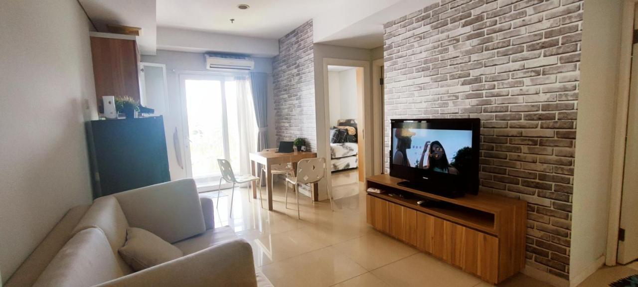 Vast! Metro Park Manhattan 2br & Apartment Jakarta